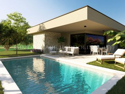 Moderne Ville Singole con Piscina 